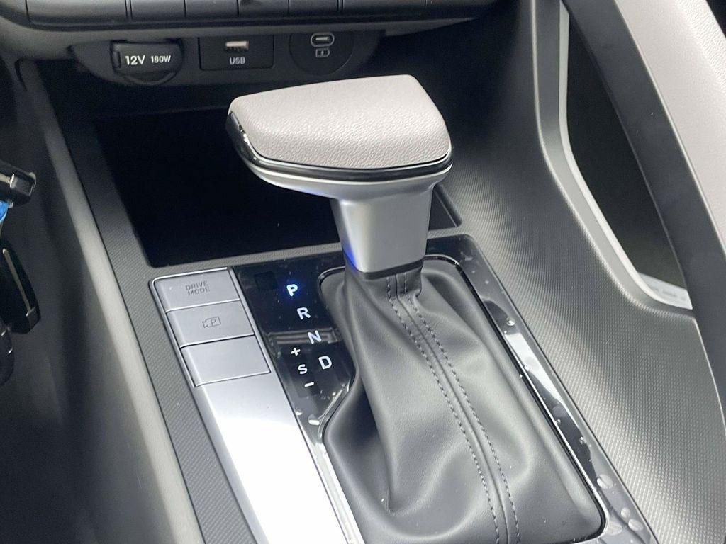 New 2026 Hyundai Elantra SE FWD image 40