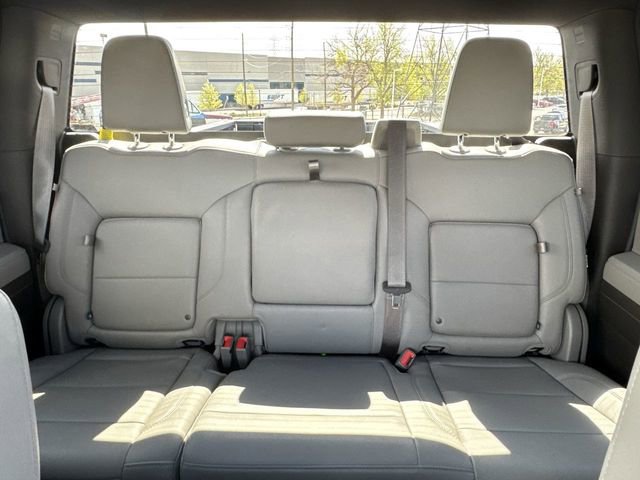 Used 2024 GMC Sierra 3500 SLT image 25