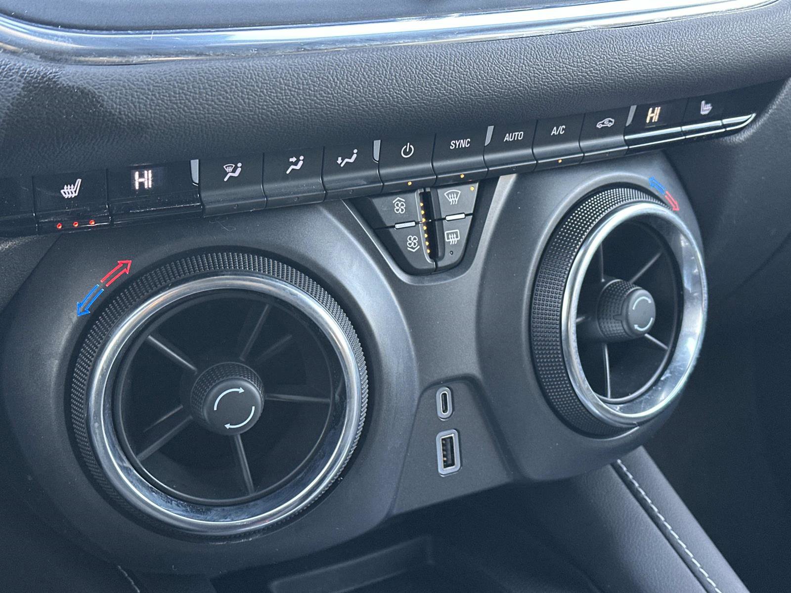 Used 2024 Chevrolet Blazer LT w/ Convenience Package image 29