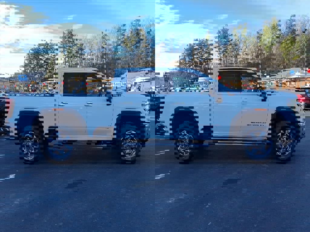 New 2026 GMC Sierra 2500 SLT w/ SLT Premium Package image 8