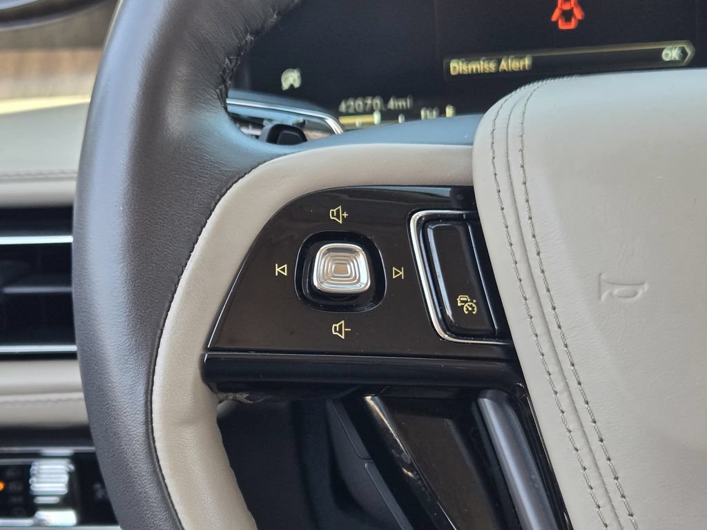 Used 2024 Lincoln Aviator Reserve w/ Equipment Group 201A RWD image 36