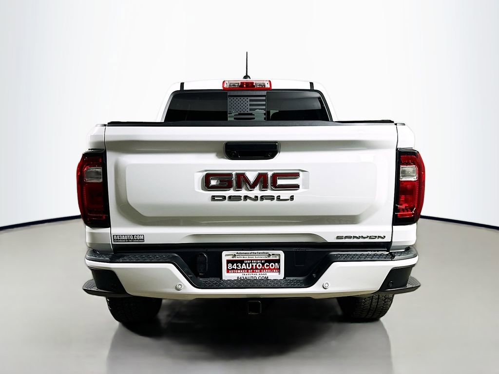 Used 2024 GMC Canyon Denali image 6