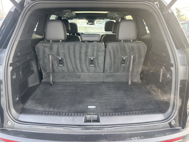 Used 2024 GMC Acadia AT4 image 9