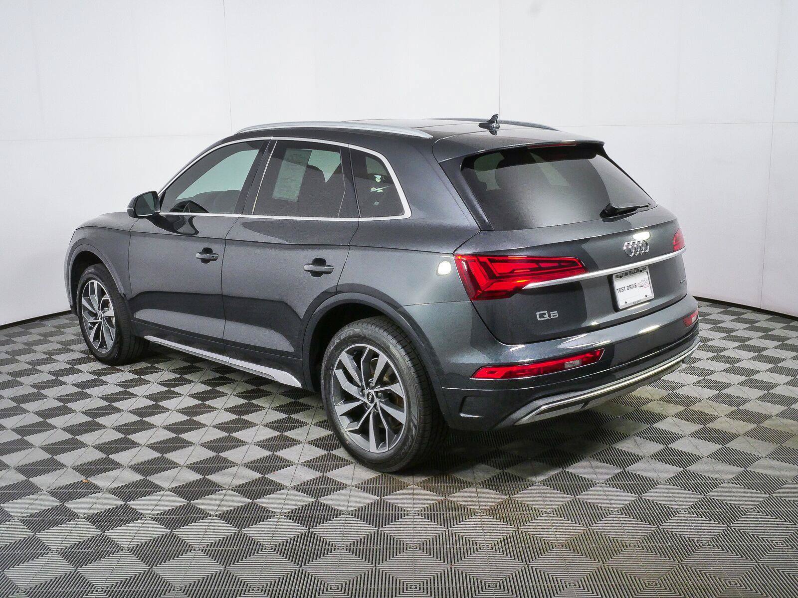 Used 2021 Audi Q5 2.0T Premium Plus w/ Premium Plus Package AWD/4WD image 26