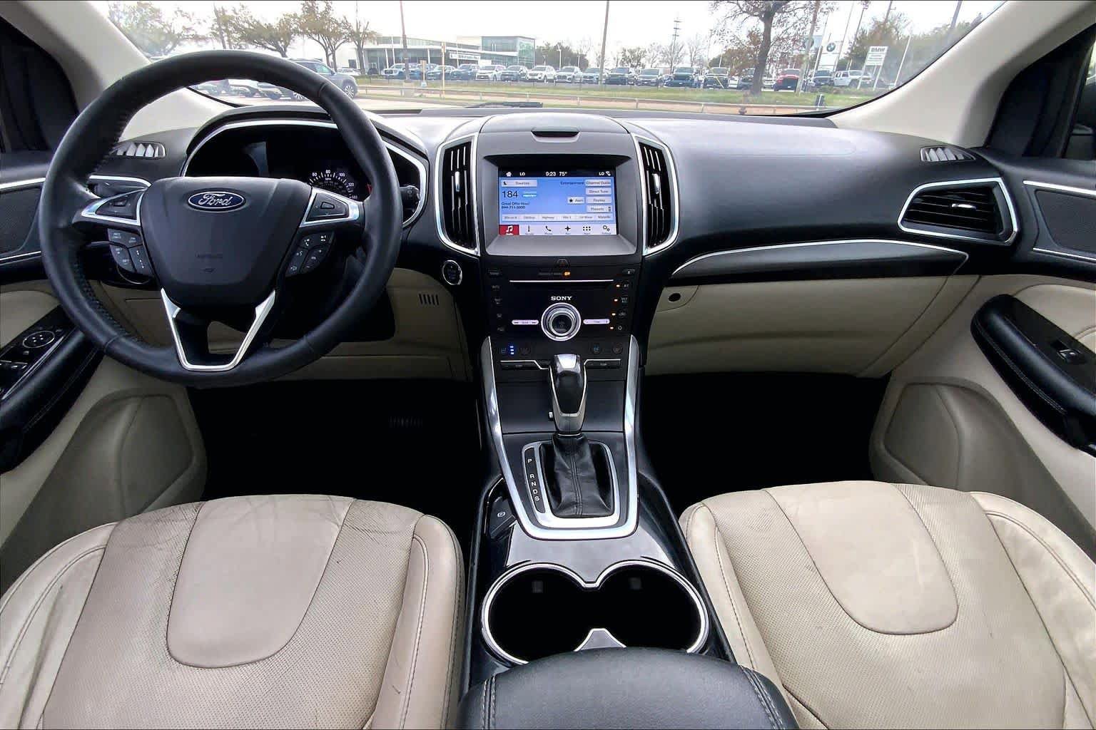 Used 2018 Ford Edge Titanium w/ Equipment Group 301A image 16
