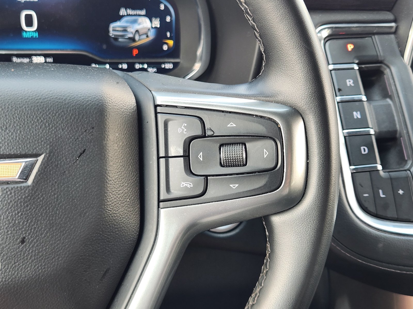 Used 2024 Chevrolet Suburban LT AWD/4WD image 32