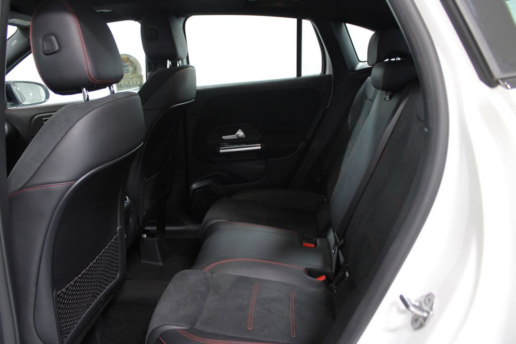 Used 2022 Mercedes-Benz GLA 35 AMG 4MATIC image 24