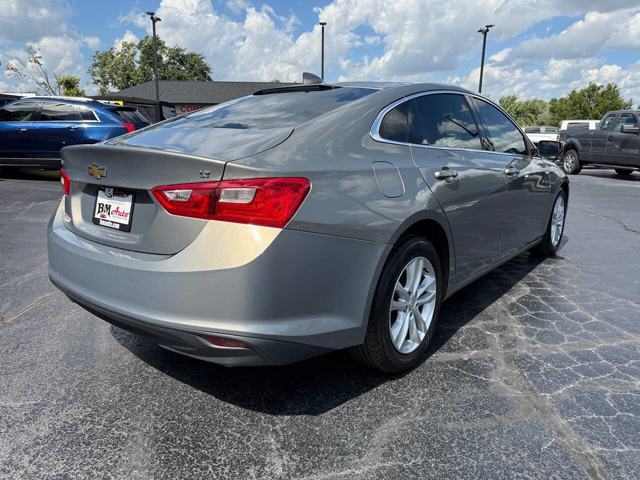 Used 2018 Chevrolet Malibu LT image 7