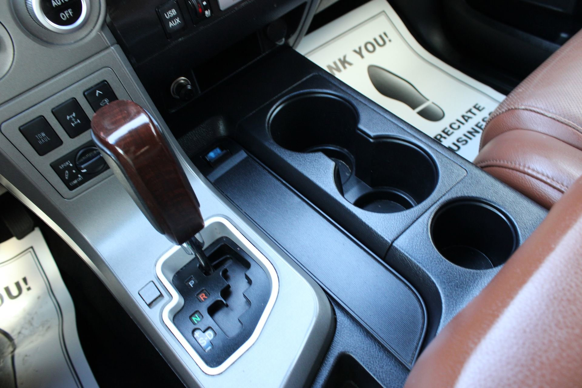 Used 2016 Toyota Sequoia Platinum image 38