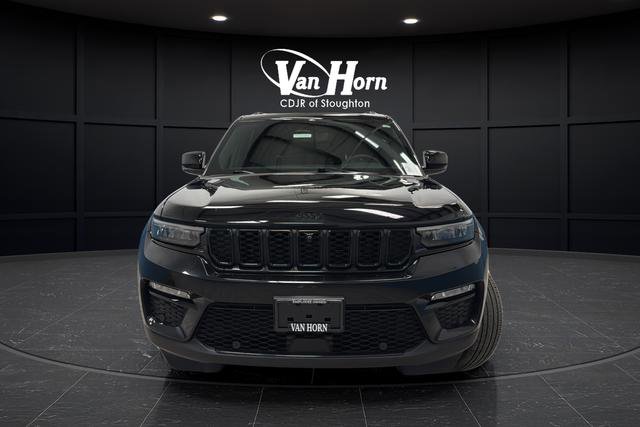 Used 2024 Jeep Grand Cherokee Limited w/ Luxury Tech Group II AWD/4WD image 2