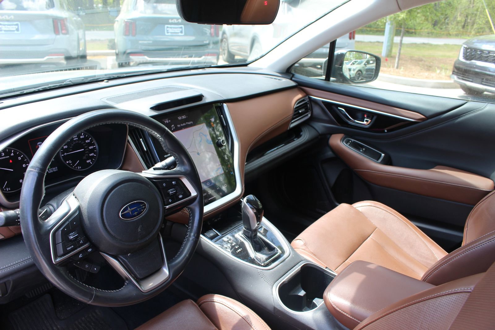 Used 2020 Subaru Outback Touring w/ Popular Package #2 image 14