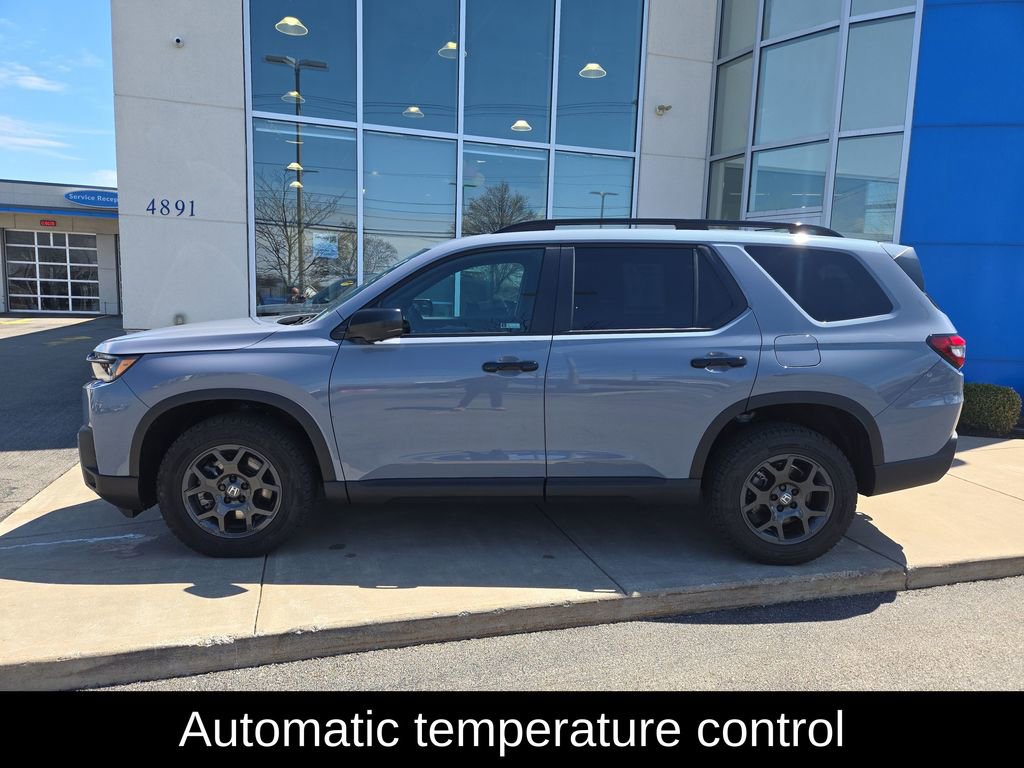 Certified 2026 Honda Pilot TrailSport image 6