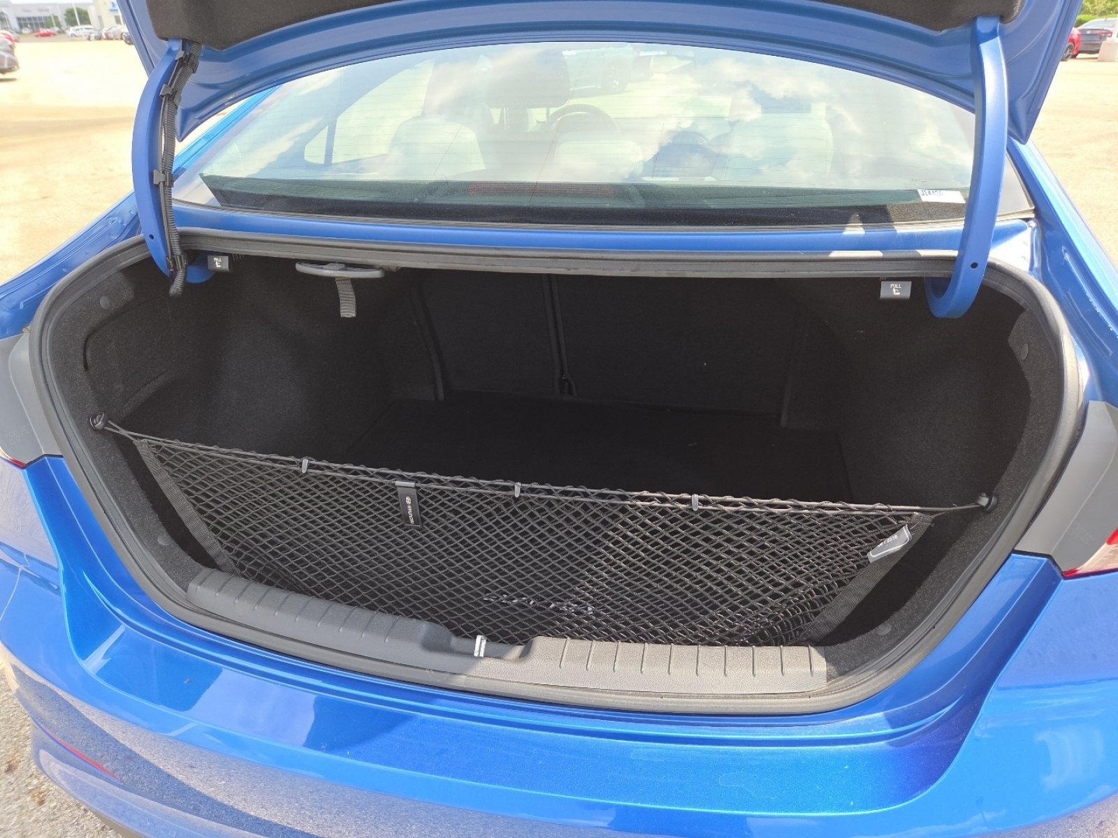 Used 2017 Hyundai Elantra SE FWD image 17