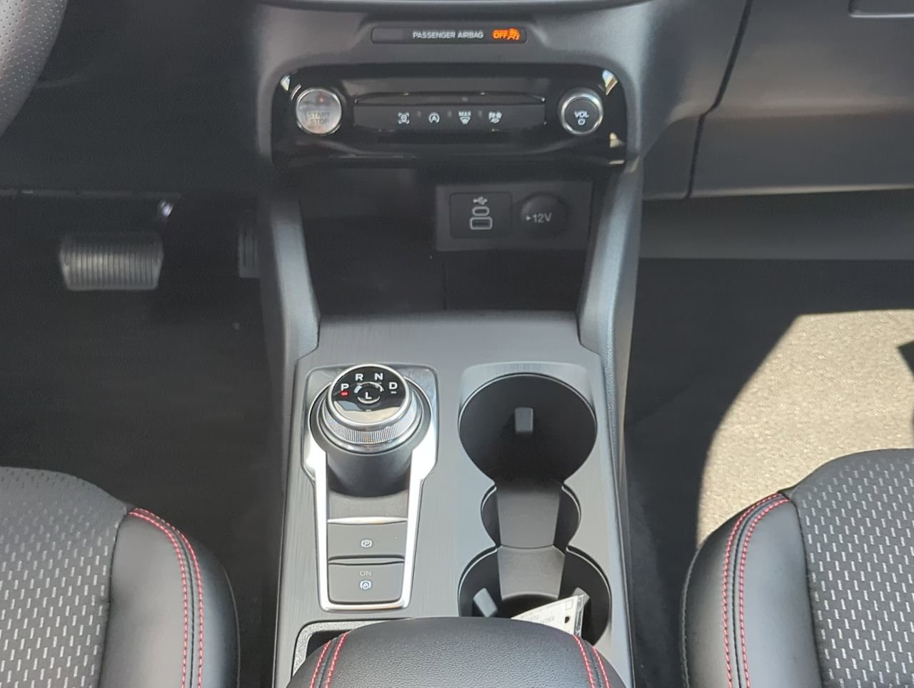 New 2026 Ford Escape ST-Line w/ Tech Pack #1 image 17