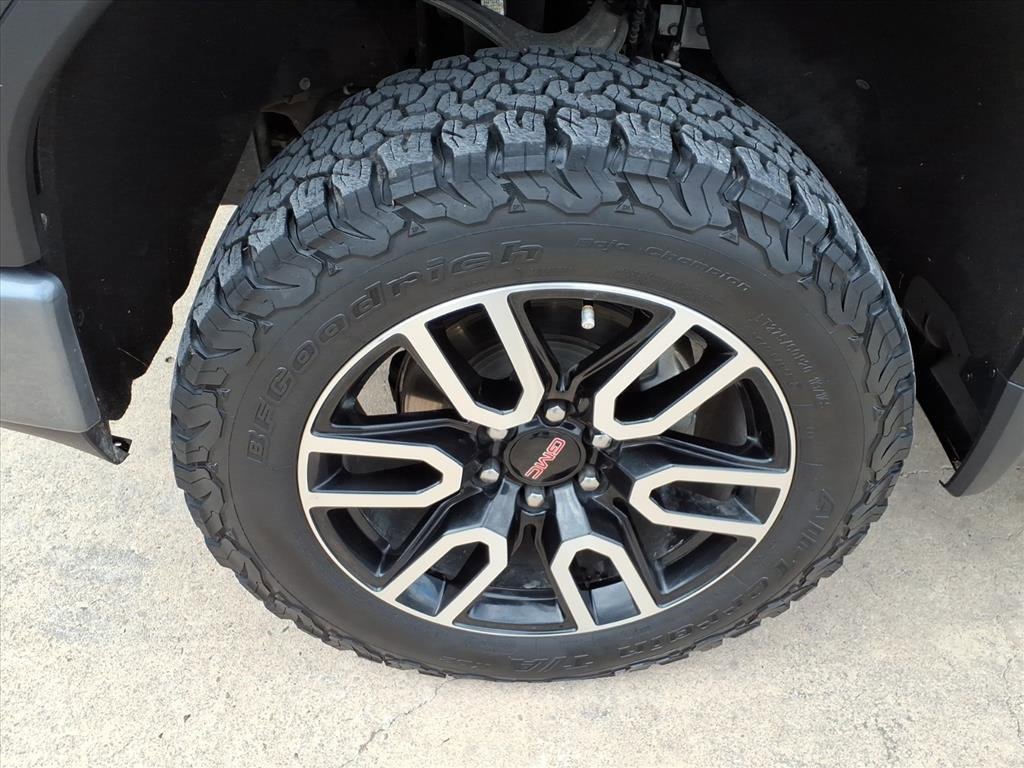 Used 2021 GMC Sierra 1500 AT4 w/ AT4 Preferred Package image 9