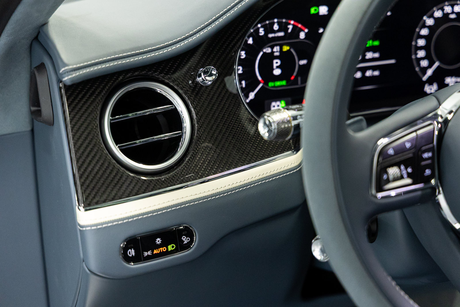 New 2026 Bentley Flying Spur Plug-In Hybrid AWD/4WD image 36