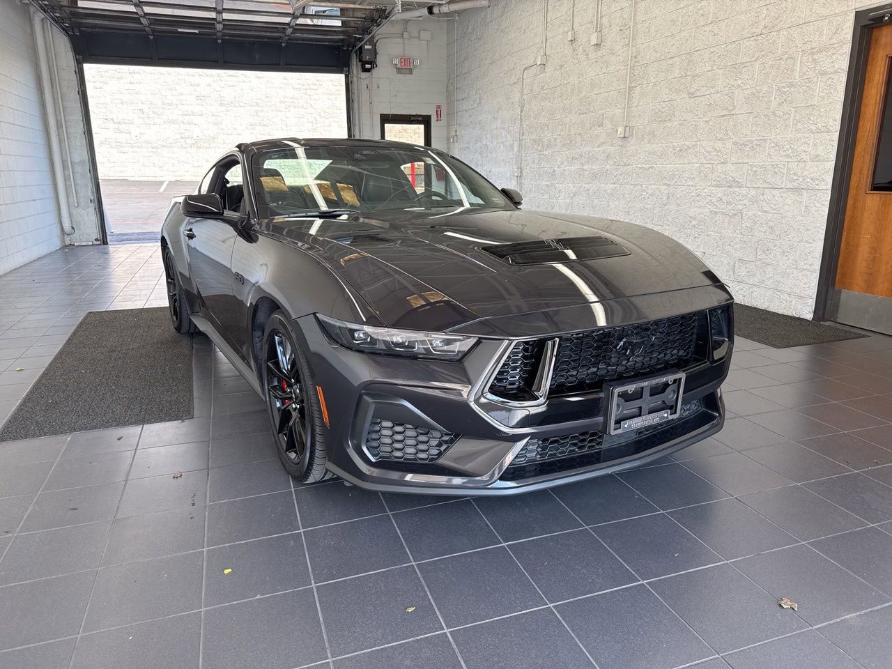 Used 2024 Ford Mustang GT Premium RWD image 2