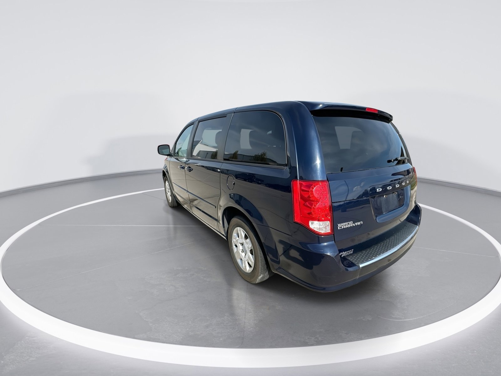 Used 2012 Dodge Grand Caravan SE FWD image 6