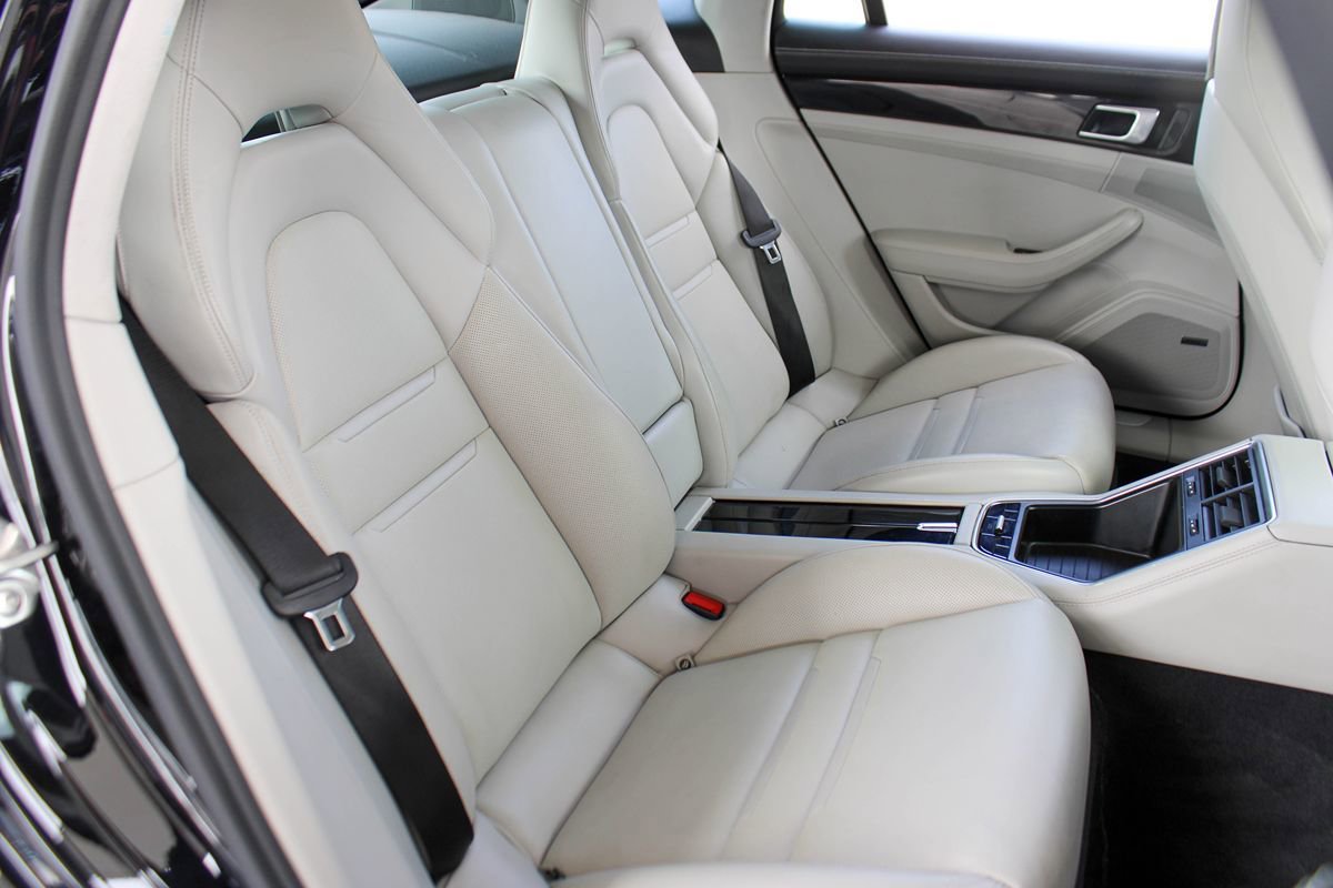 Used 2018 Porsche Panamera 4 AWD/4WD image 23