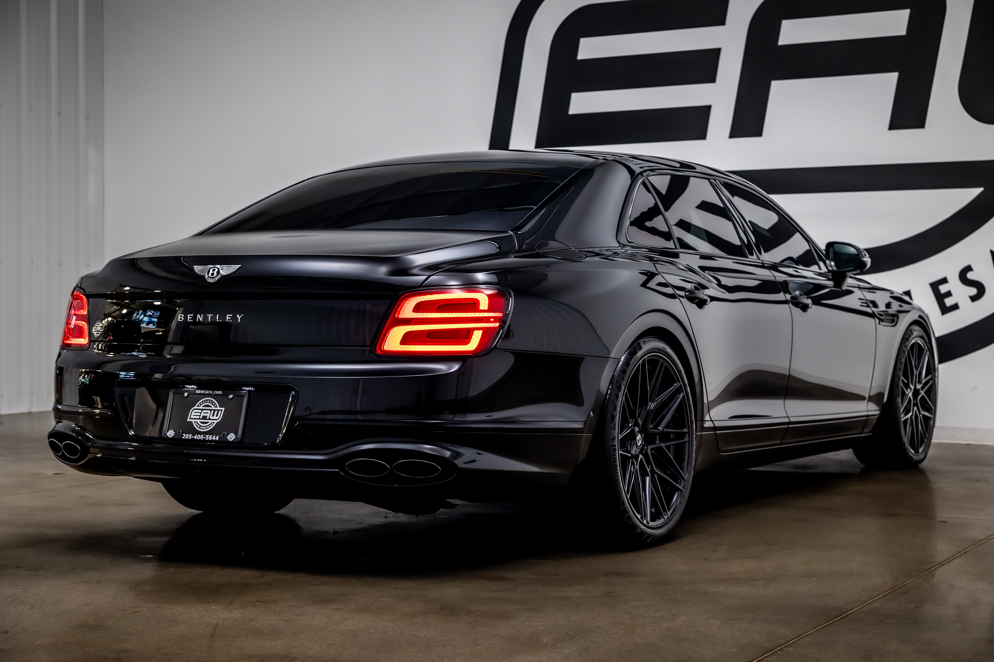 Used 2022 Bentley Flying Spur V8 AWD/4WD image 36