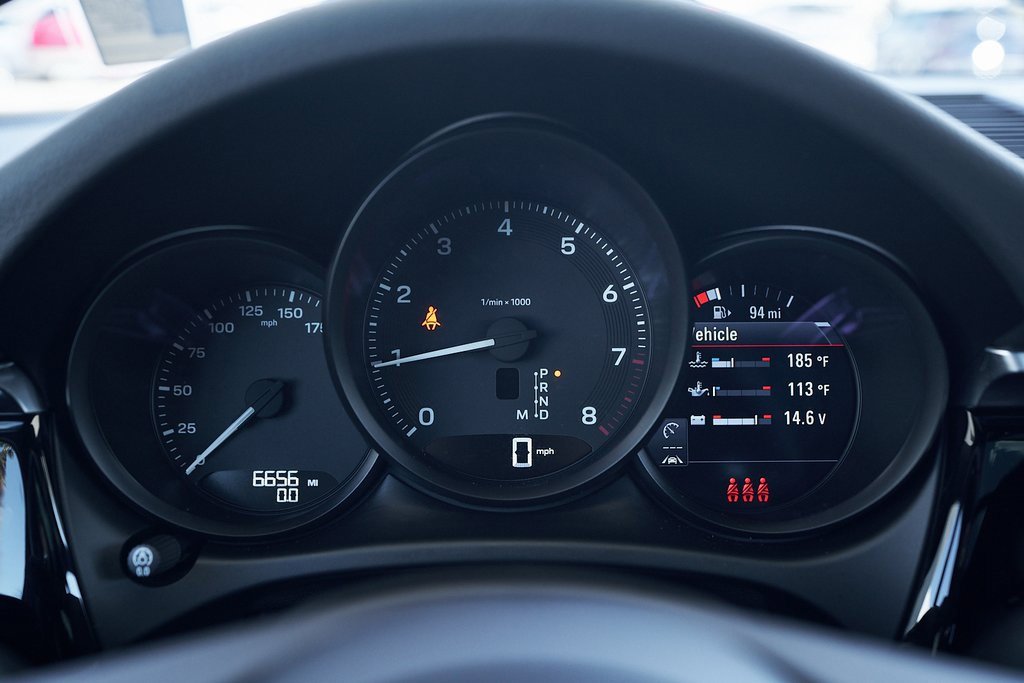 Used 2024 Porsche Macan image 47