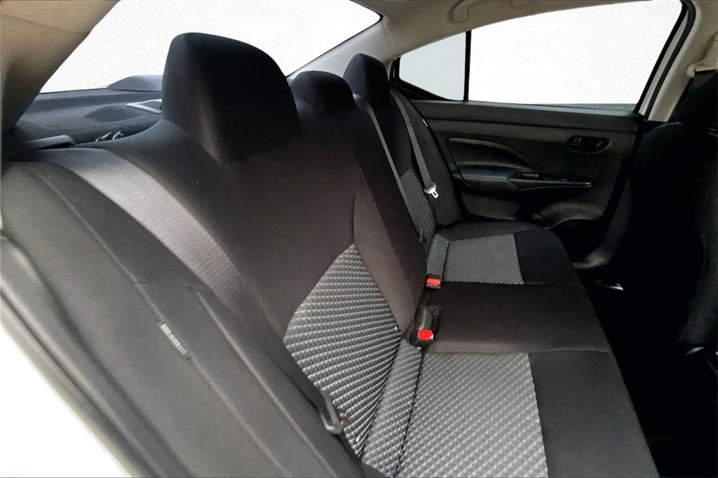 Used 2020 Nissan Versa S image 25