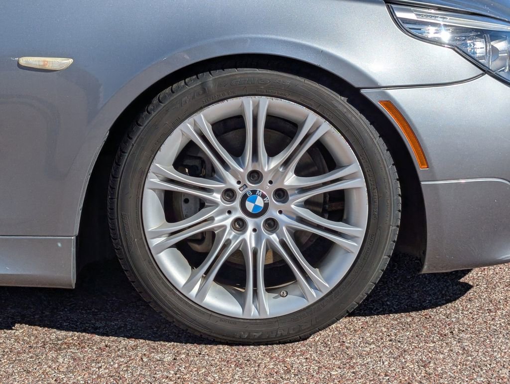 Used 2010 BMW 528i Sedan image 10
