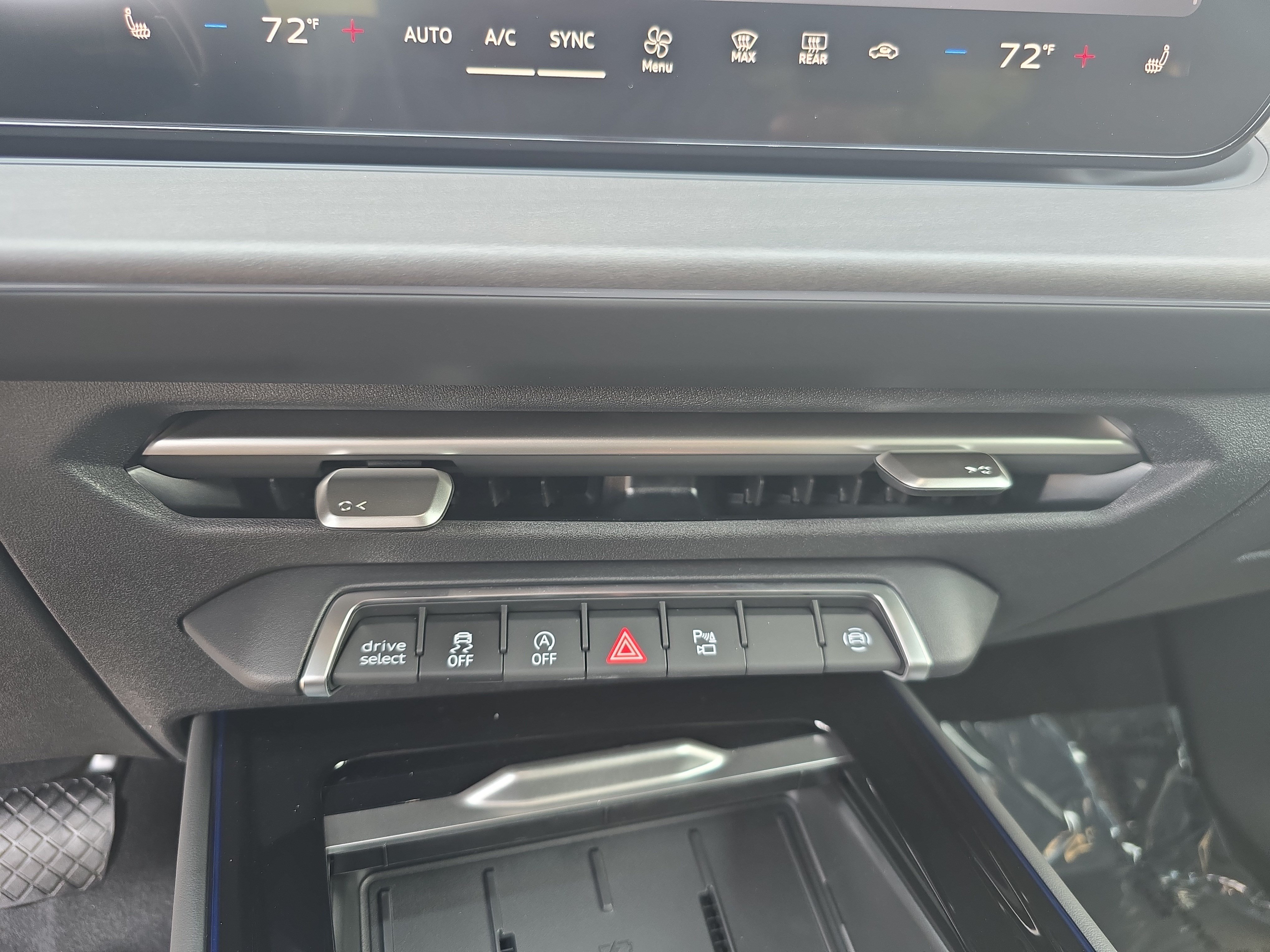 New 2026 Audi Q3 quattro 2.0T AWD/4WD image 19