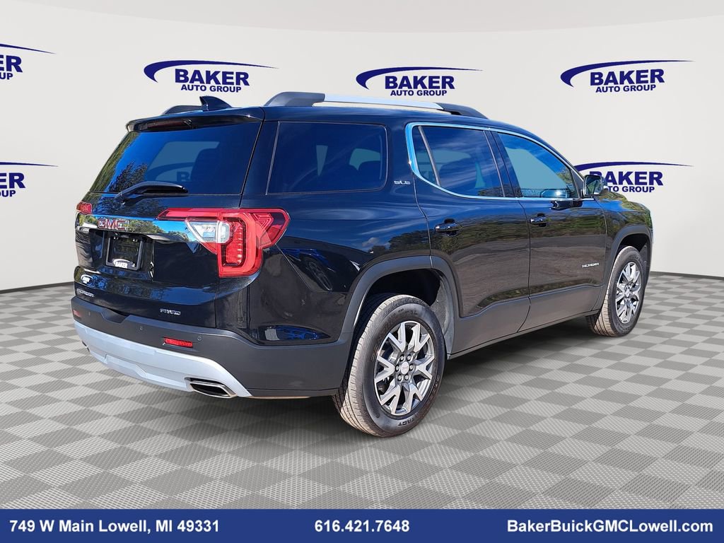 Used 2023 GMC Acadia SLE w/ Driver Convenience Package image 3