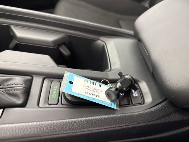 Certified 2025 Honda Accord SE image 36