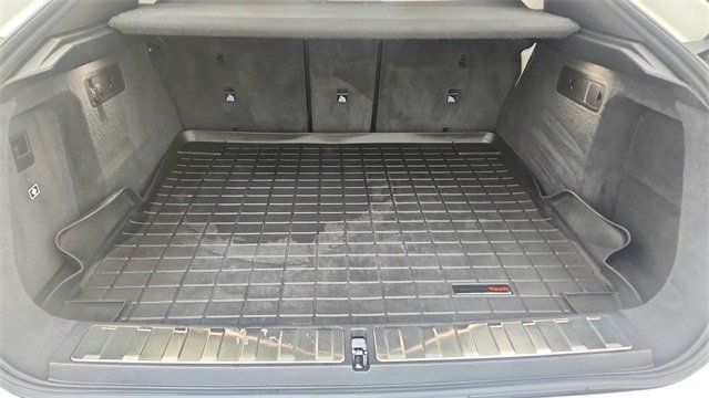 Used 2023 BMW X6 xDrive40i w/ Executive Package image 15