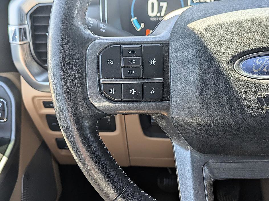 Used 2023 Ford F150 Lariat w/ Max Trailer Tow Package AWD/4WD image 15