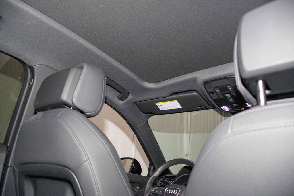 Used 2023 Audi Q3 2.0T Premium Plus w/ Premium Plus Package image 17