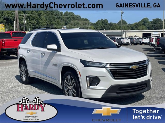 Used 2023 Chevrolet Traverse High Country