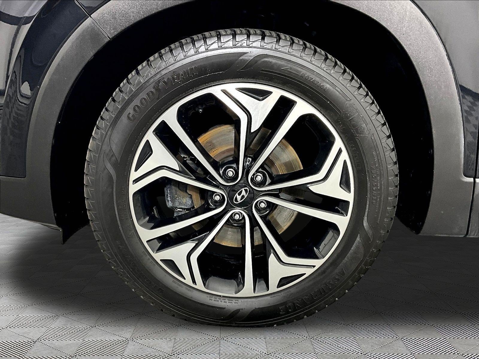 Used 2019 Hyundai Santa Fe FWD image 34