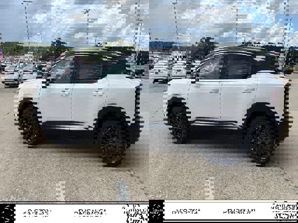 New 2025 Nissan Kicks SR image 8