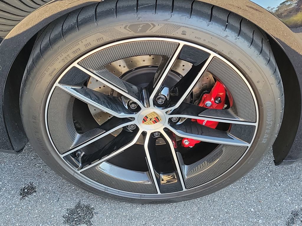 Certified 2025 Porsche 911 Targa 4 GTS image 14