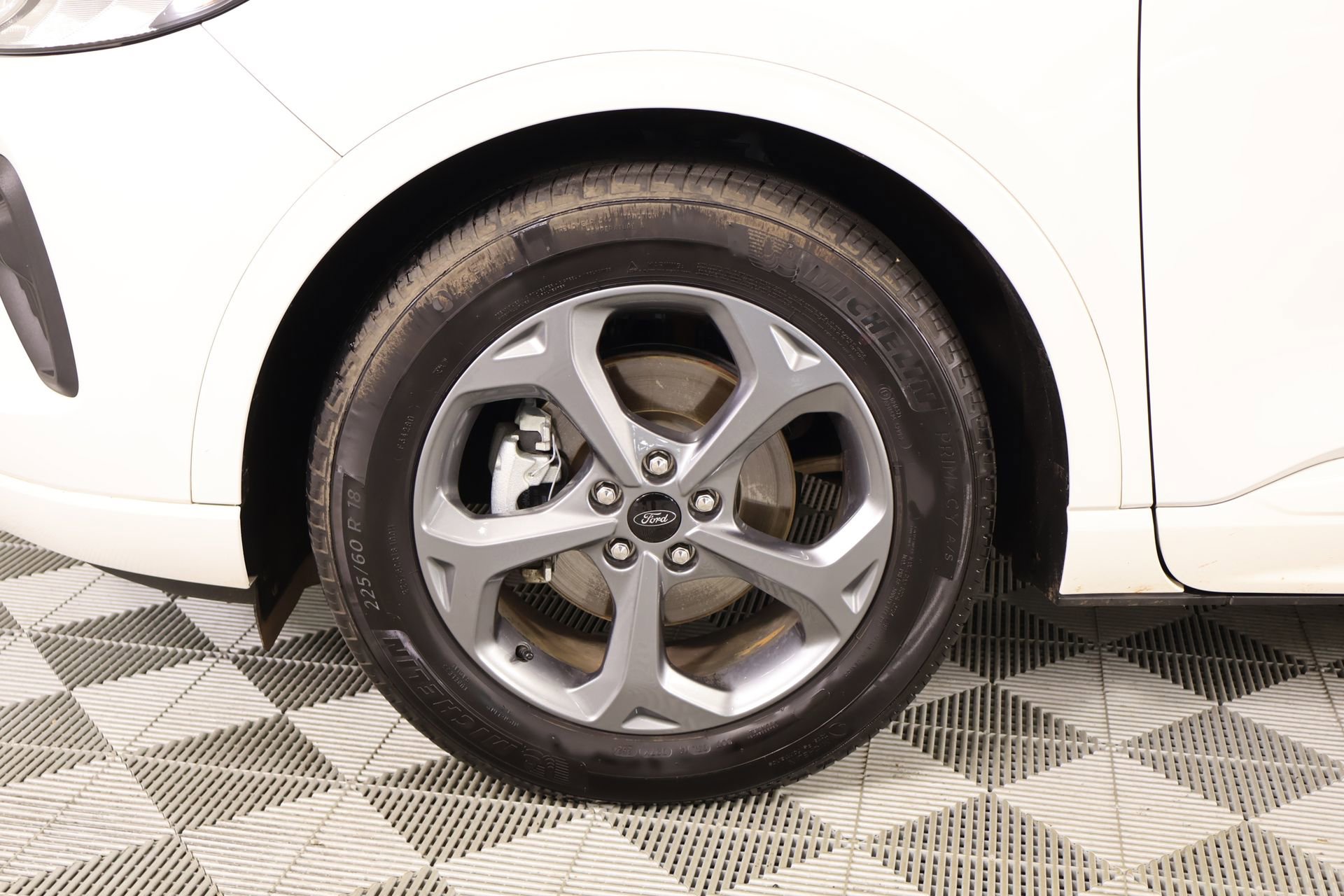 Used 2024 Ford Escape ST-Line w/ Tech Pack #1 FWD image 18