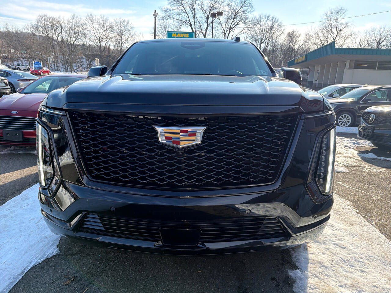 Used 2025 Cadillac Escalade ESV Sport w/ Touring Package image 2