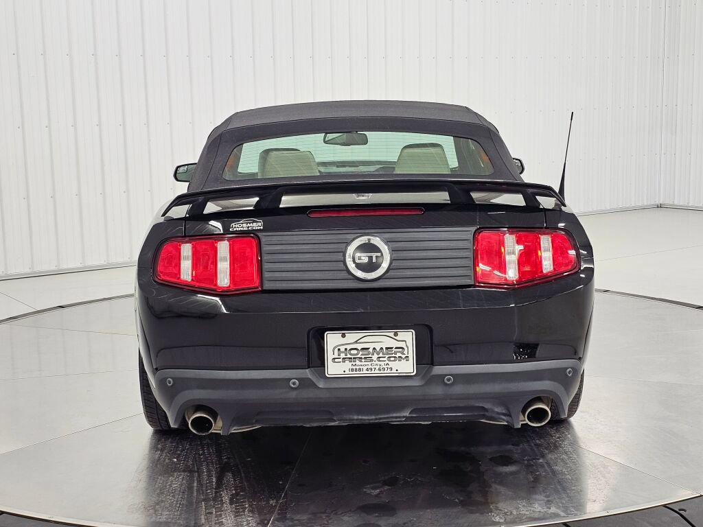 Used 2012 Ford Mustang GT Premium RWD image 4