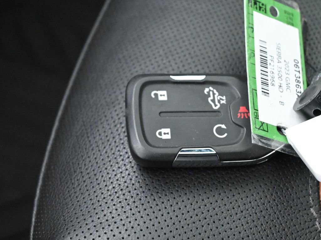 Used 2023 GMC Sierra 3500 AT4 w/ AT4 Premium Plus Package image 32