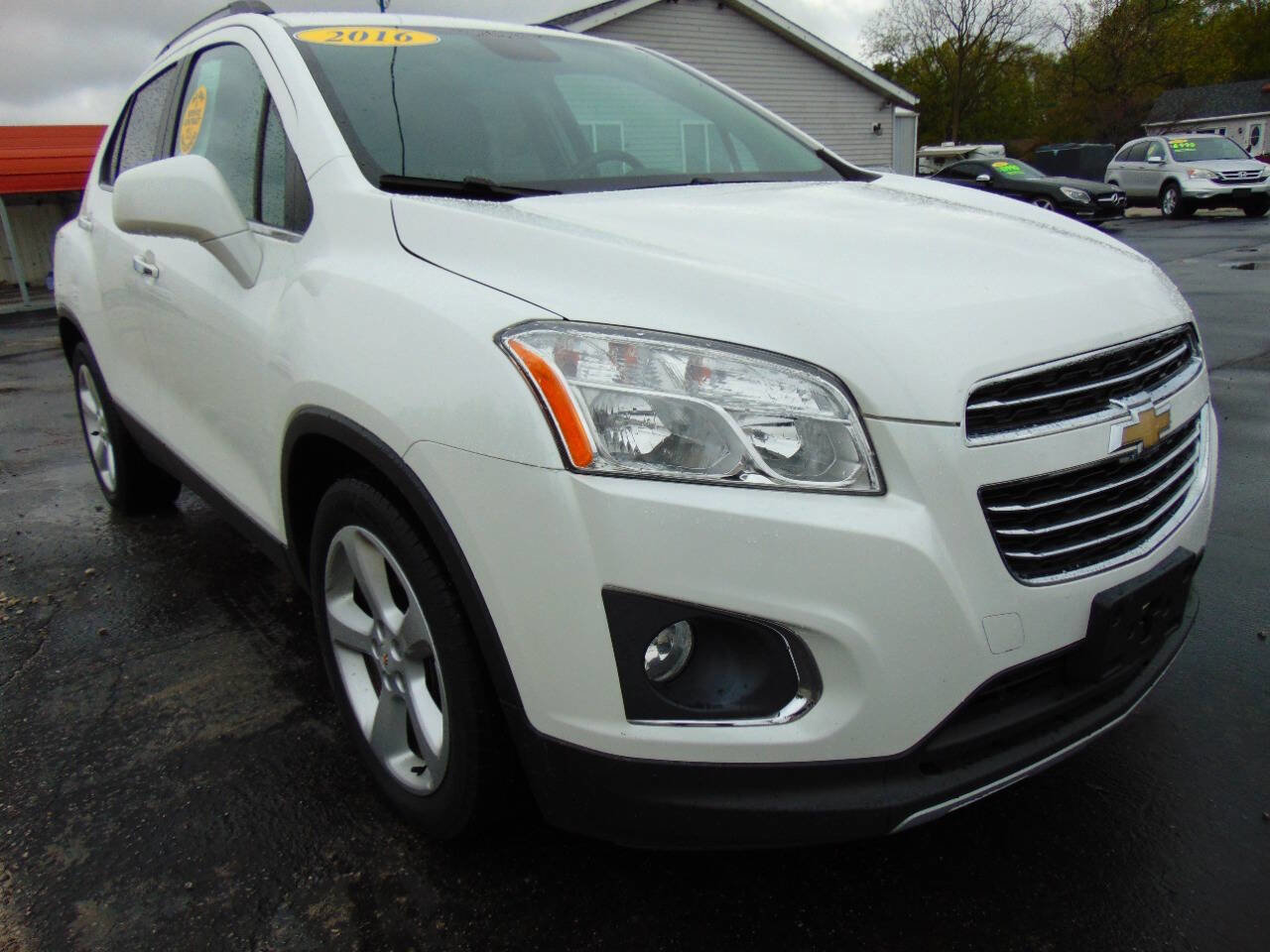 Used 2016 Chevrolet Trax LTZ FWD image 2