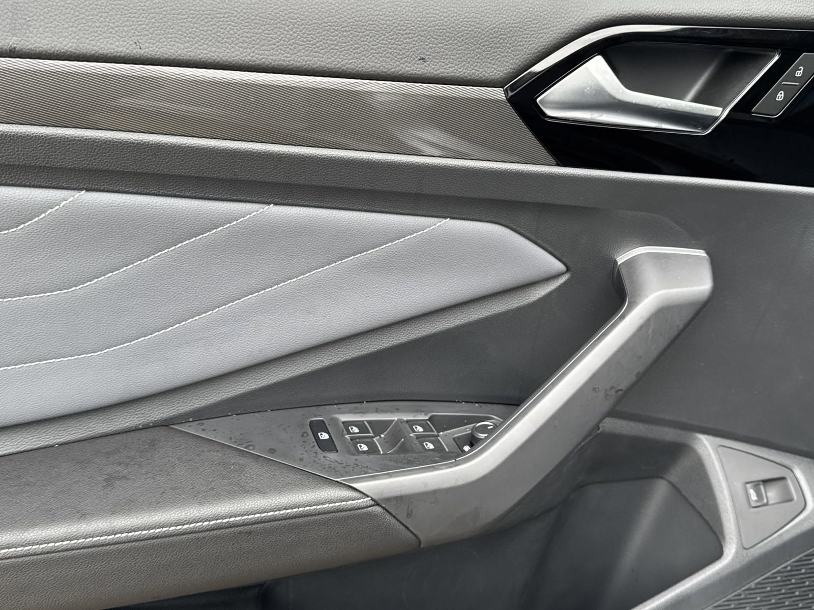 New 2026 Volkswagen Jetta SEL FWD image 6