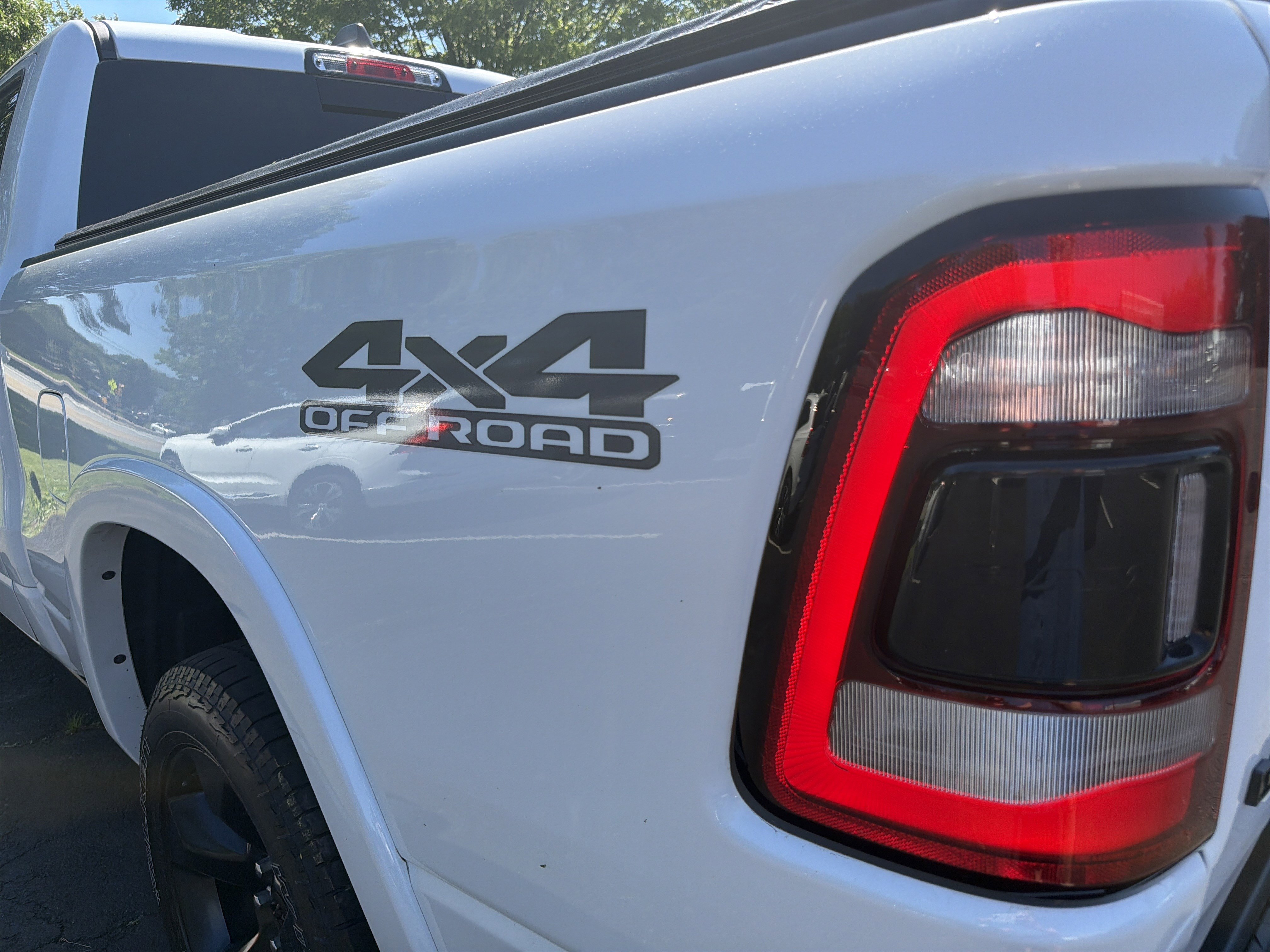 Used 2022 RAM 1500 Laramie AWD/4WD image 9