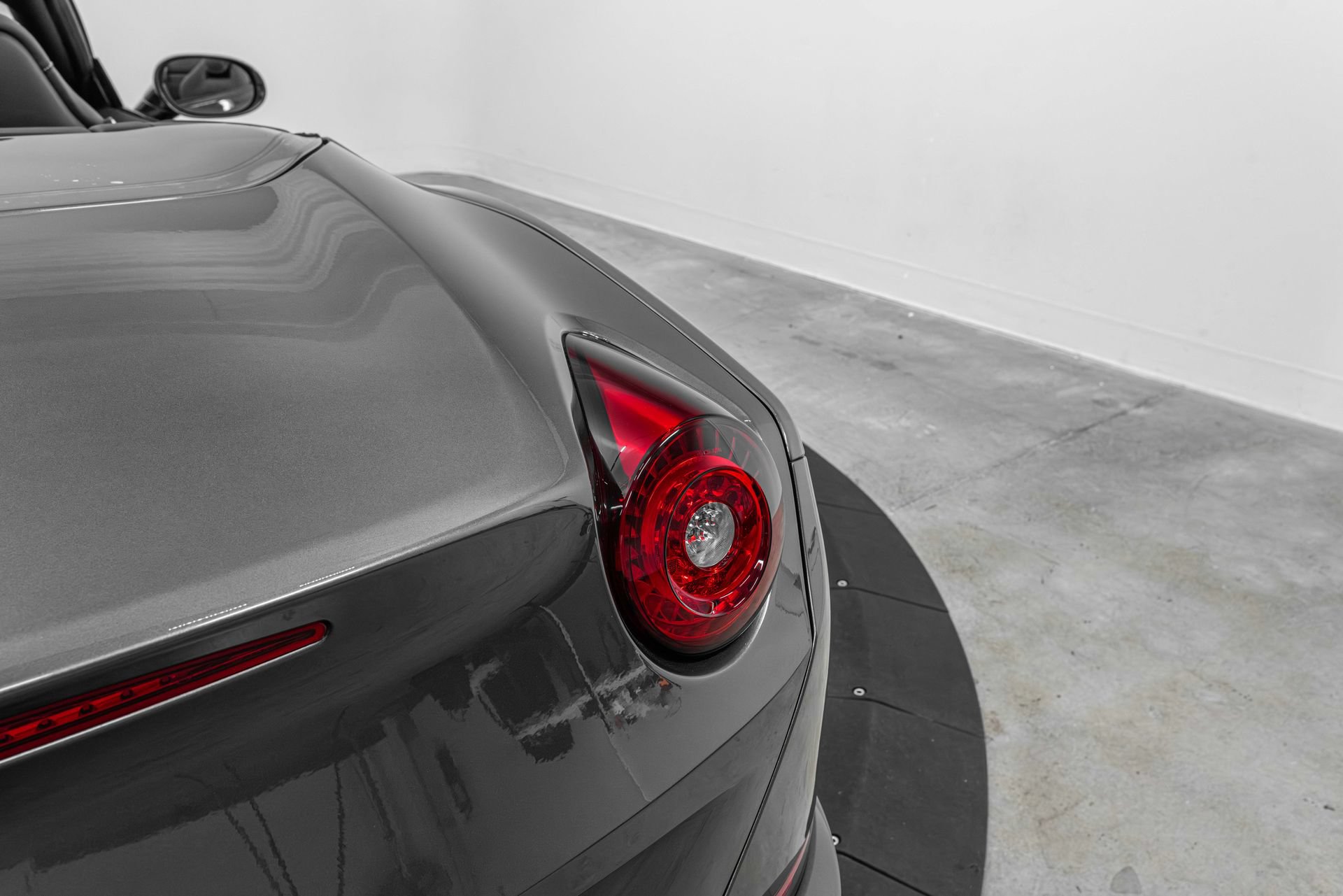 Certified 2016 Ferrari California T RWD image 46