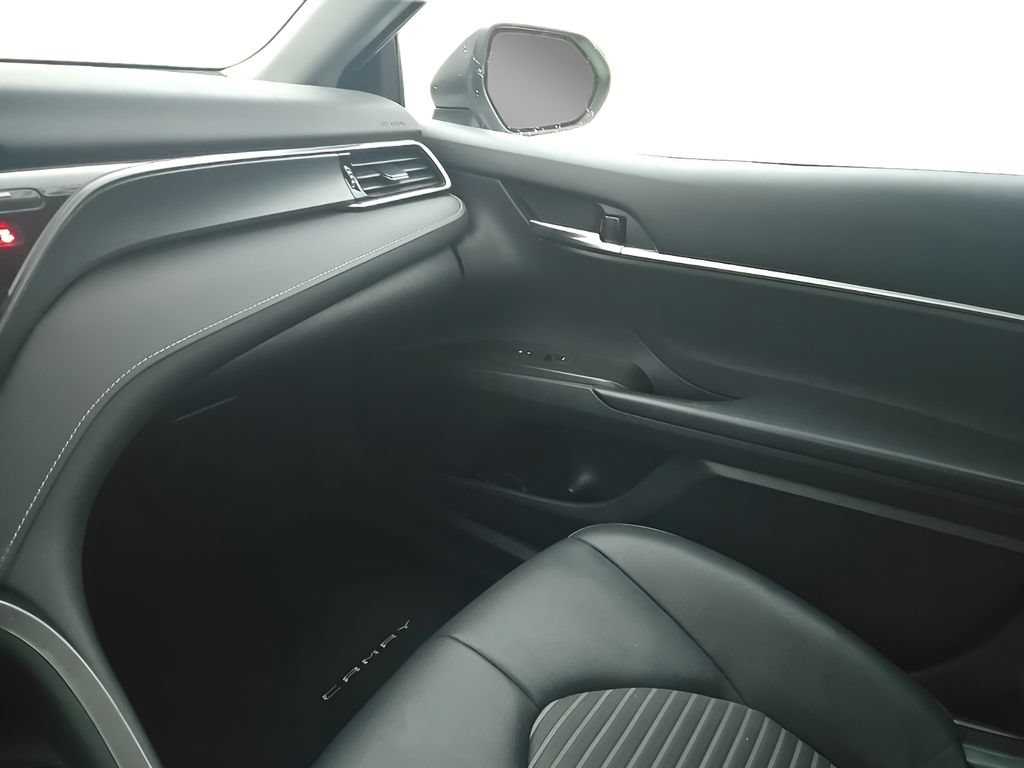 Used 2023 Toyota Camry SE FWD image 21