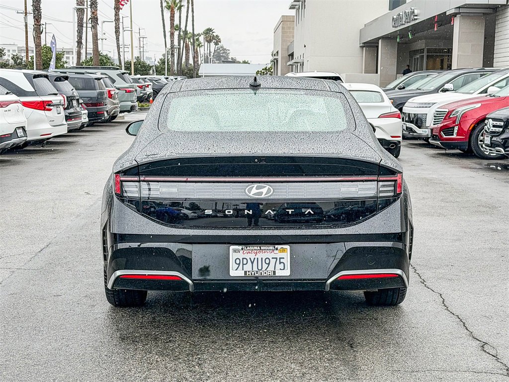 Certified 2024 Hyundai Sonata SEL w/ Convenience Package image 6