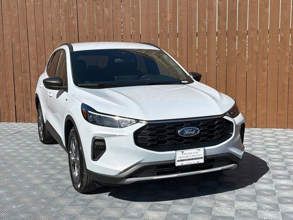 Used 2025 Ford Escape ST-Line w/ Equipment Group 301A image 14