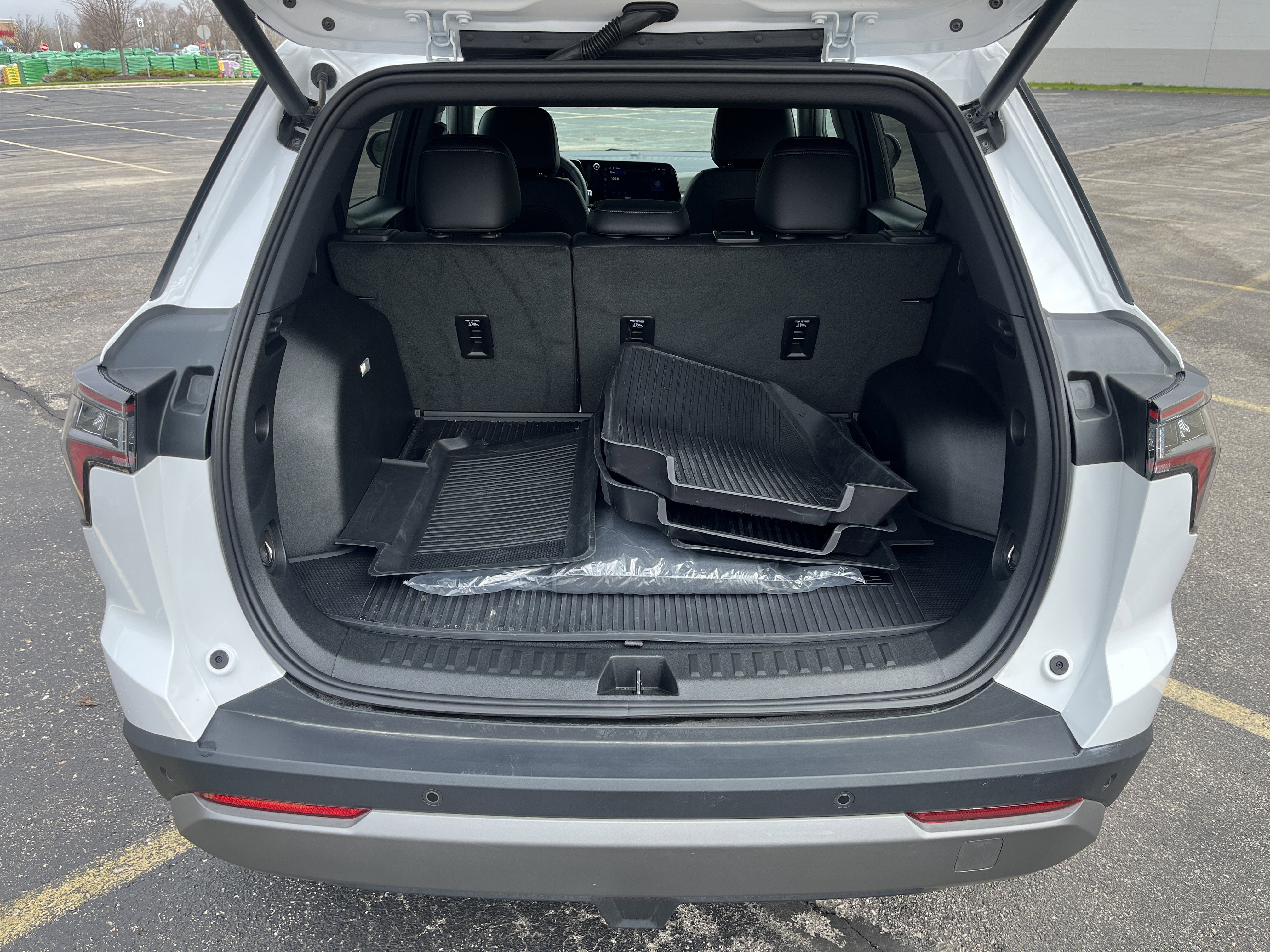Used 2026 Chevrolet Equinox LT w/ Convenience Package II image 16