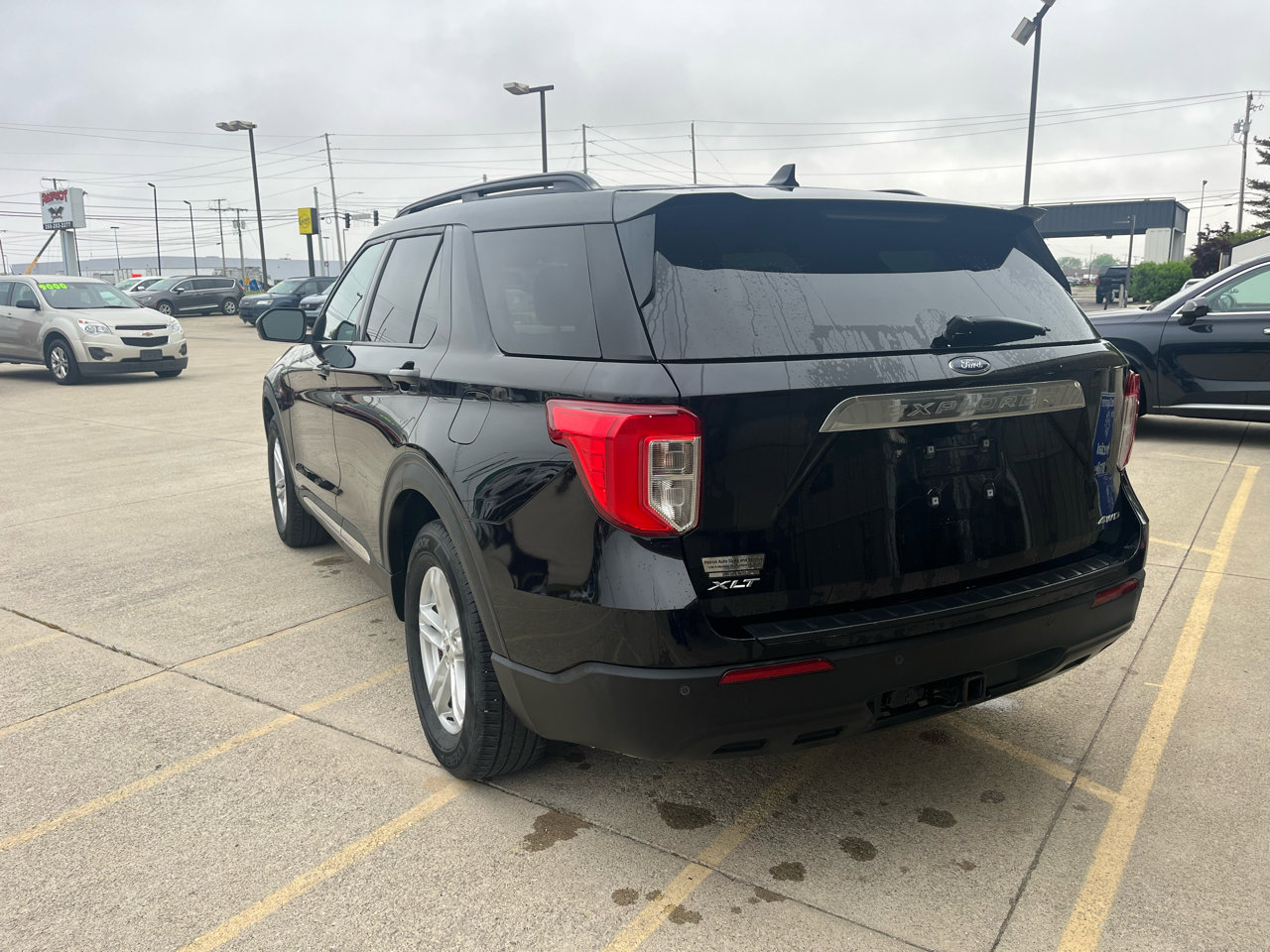 Used 2022 Ford Explorer XLT w/ Class IV Trailer Tow Package image 5